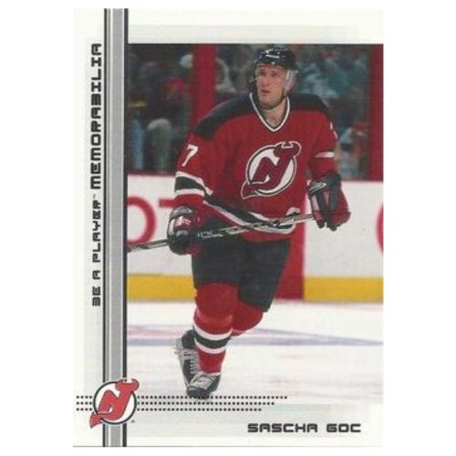 Eishockey-Sammelkarte von Sascha Goc aus der Saison 2000/2001 im roten Trikot der New Jersey Devils, aus der Be A Player Memorabilia Serie.