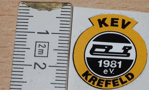 Kleiner KEV 1981 e.V. Logo-Aufkleber (25x20 mm)
