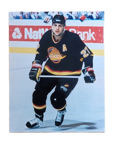 Hochwertiges Foto von Sergio Momesso Vancouver Canucks